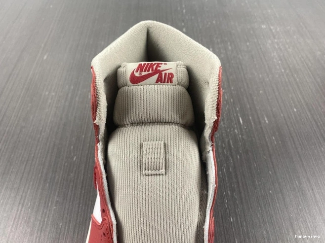 HYPE (W) OG Jordan Chenille 1 DJ4891-061 Newstalgia High 0818